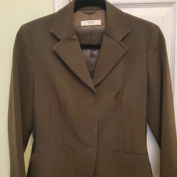 PRADA WOMEN'S BLAZER MADE IN ITALY SIZE 42